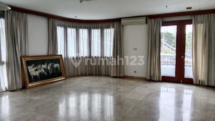 DIJUAL Dibawah NJOP APT Park Royale Senayan Lantai Rendah