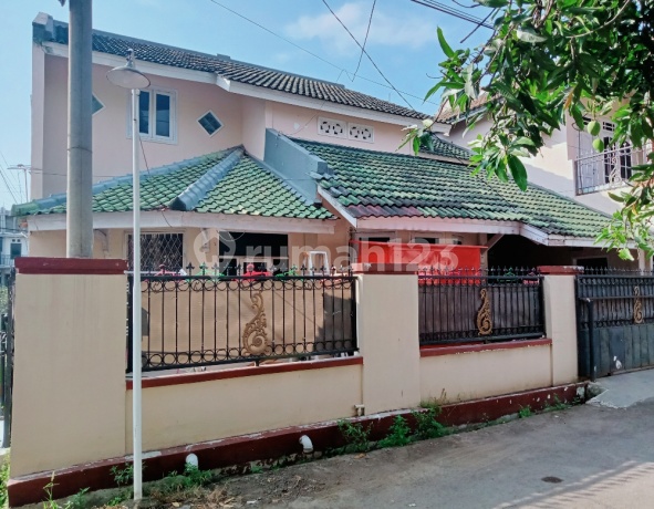 Rumah 2 Lantai Di Pilang Sari Endah Dekat Pintu Utama
