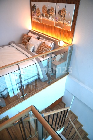 Penthouse Loft Premium Kondisi Baru Terintegrasi dengan AEON Mall Tanjung Barat Jaksel