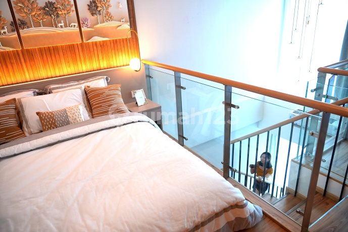 Dijual Apartemen Penthouse Eksklusif Tipe Loft, Selangkah ke Mall AEON Jaksel