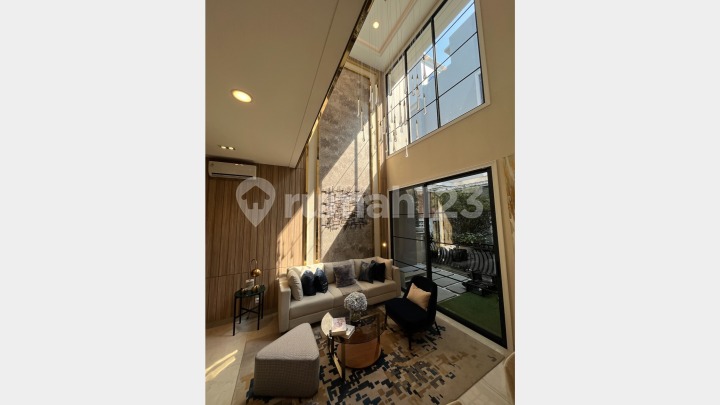 Rumah Cantik Premium di Jakarta Timur Dekat Akses Toll Cocok untuk Keluarga