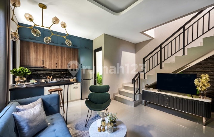 Rumah Mewah 2 Lantai Kawasan Luas Depan Pintu Toll dan Dekat Sekolah