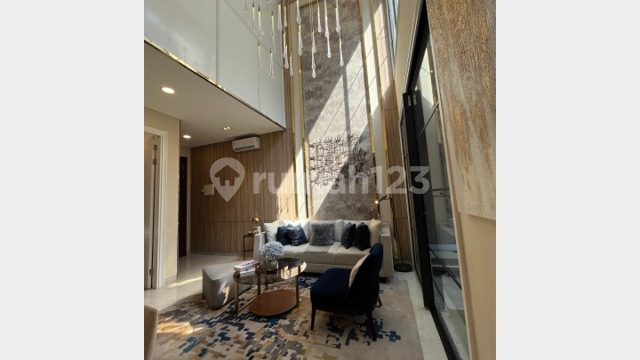 For Sale Large 3-Story Elite Luxury Premium House with Five-Star Facilities