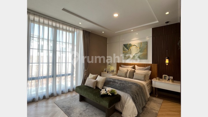 For Sale Elite Luxury House in East Jakarta Near Office Area Flood-Free