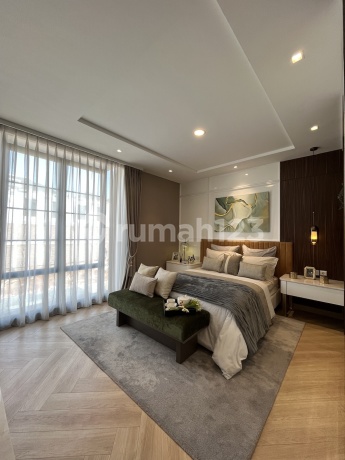 Rumah Nyaman Luas Mewah High Ceiling 3 Lantai New Condition Dijual di Jakarta Rumah Nyaman Luas Mewah High Ceiling 3 Lantai New Condition Dijual di Jakarta