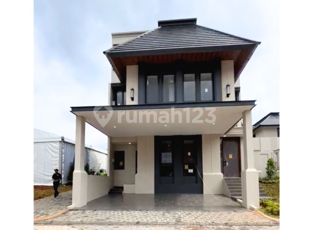 Rumah Mewah Luas Modern Baru 4BR Kota Wisata Cibubur Strategis Free DP