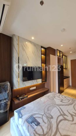For Rent: Modern Furnished Studio Apartment (24 sqm) at The Newton 2, Ciputra World 2 – Prime Kuningan Location, South Jakarta.