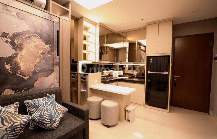 For Rent: Modern 1-Bedroom Apartment (44 sqm) at Newton Ciputra World – Fully Furnished Unit in the Heart of Setiabudi, South Jakarta.