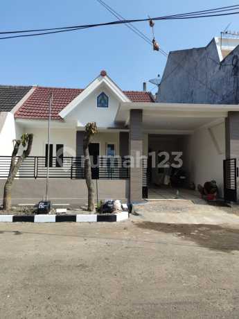 DIJUAL RUMAH BARU RENOV PERUMAHAN ZONA NEIGHBOURHOOD MALANG  