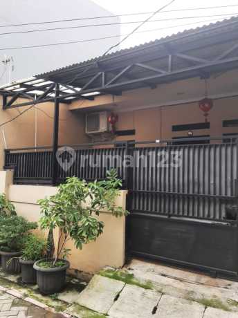 For Sale: House in Cimone area, Tangerang, offered at an Attractive Price For Sale: House in Cimone area, Tangerang, offered at an Attractive Price