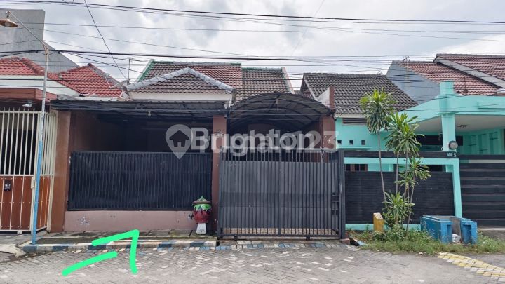 Rumah lokasi strategis di Wisma Tropodo Sidoarjo