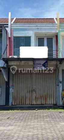 Rumah Paragon Plaza Benowo 2 Lantai di Surabaya 