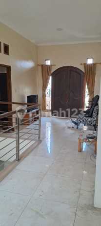 Di Jual Rumah Cantik Semi Furnished Siap Huni di Taman Laguna Cibubur