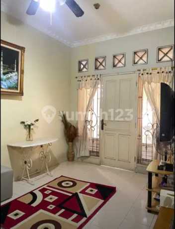 For Sale: Taman Kenari Nusantara House, Classic Modern House in Taman Kenari Nusantara, Near Living World Mall, 5 Minutes to Nagrak Toll Road.