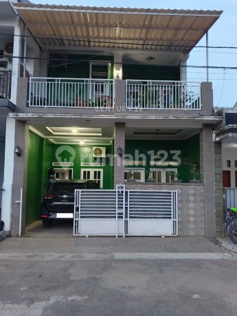 Hunian 2 Lantai Taman Puri Indah Furnish