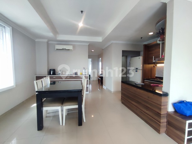 Dijual Apartemen Penthouse di Gading Resort Residence , Fully Furnished , Bagus dan Siap Huni , Murah Dibawah NJOP ( Sil )