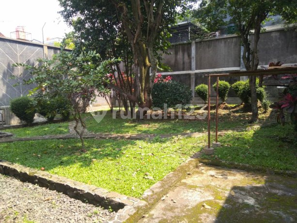 Rumah Murah Hitung Tanah di Komplek Setra"an Pasteur Bandung