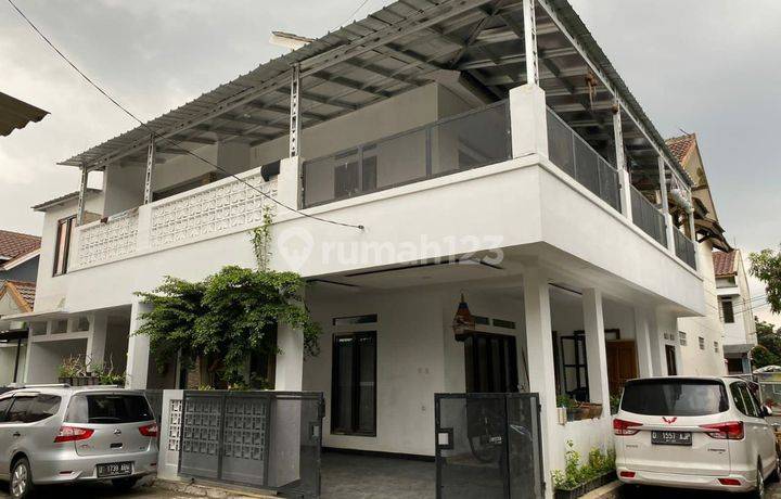 Rumah Modern Siap Huni Di Cipaganti Graha Buah Batu Bandung