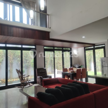 Rumah minimalis dan mewah di Kumala Garden, Pasteur Bandung