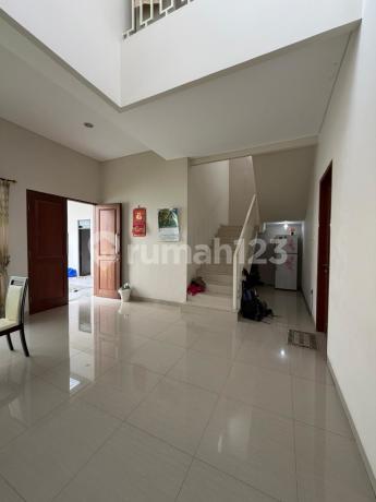 Rumah Apik 2 Lantai & Siap Huni, Kris Kencana Sari Timur-Surabaya