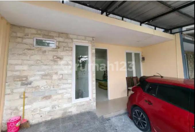 Nice Travel House Semanggi Mangerove-Surabaya