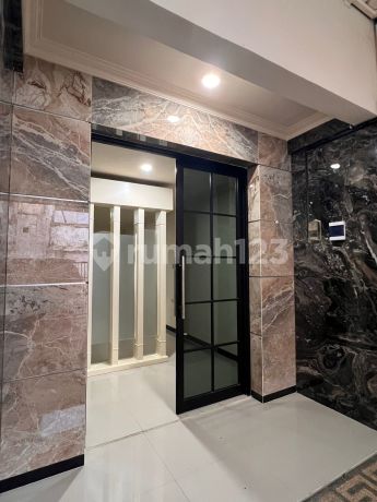 Rumah 2 lantai Siap Huni, Kencana Sari Barat-Surabaya Rumah 2 lantai Siap Huni, Kencana Sari Barat-Surabaya