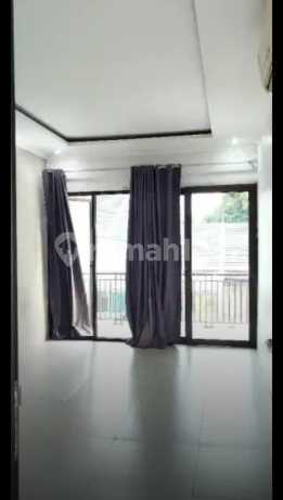 Dijual Rumah Siap Huni Di Kencana Hill Residence (dekat Kencanaloka) Bsd Daerah Sektor 12.5, Bagus, Lokasi Strategis