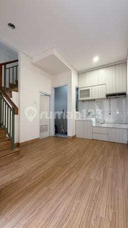 Dijual Cepat Rmh Siap Huni Sudah Renov Rapi Di Cluster Virginia Village, Ppjb Siap Ajb, Selatan, Semi Furnished, Bagus Dijual Cepat Rmh Siap Huni Sudah Renov Rapi Di Cluster Virginia Village, Ppjb Siap Ajb, Selatan, Semi Furnished, Bagus