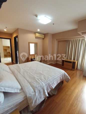 Apartment Sommerset Permata Berlian Jakarta Selatan 3 BR Furnished