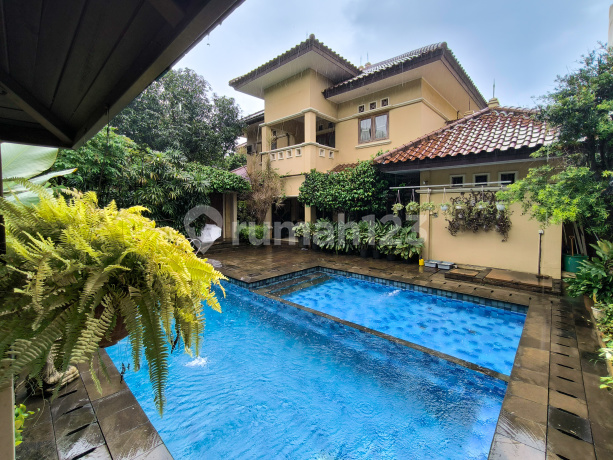 Rumah Mewah Eksklusif di Giri Loka Bsd City