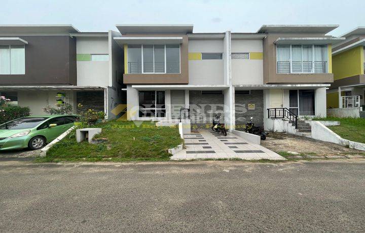 Rumah Baru 3 Lantai Di Jalan Beverly Green 2, Batam Centre