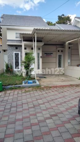 Rumah Minimalis Semi Furnish Lokasi Villa Argomulyo Sedayu Rumah Minimalis Semi Furnish Lokasi Villa Argomulyo Sedayu