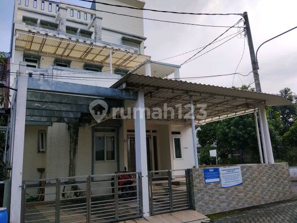 Rumah Hoek Di Puri Pakujaya Regency Serpong Tangerang Rumah Hoek Di Puri Pakujaya Regency Serpong Tangerang