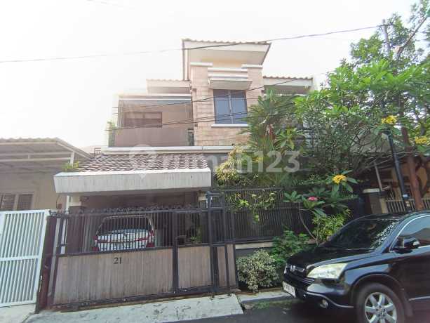 Rumah 2 Lantai Di Komp Migas Srengseng Kembangan Jakarta Barat