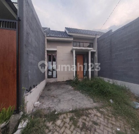 Rumah Bagus, Murah Dekat Jalan Tol Lokasi Kedamean Gresik Rumah Bagus, Murah Dekat Jalan Tol Lokasi Kedamean Gresik