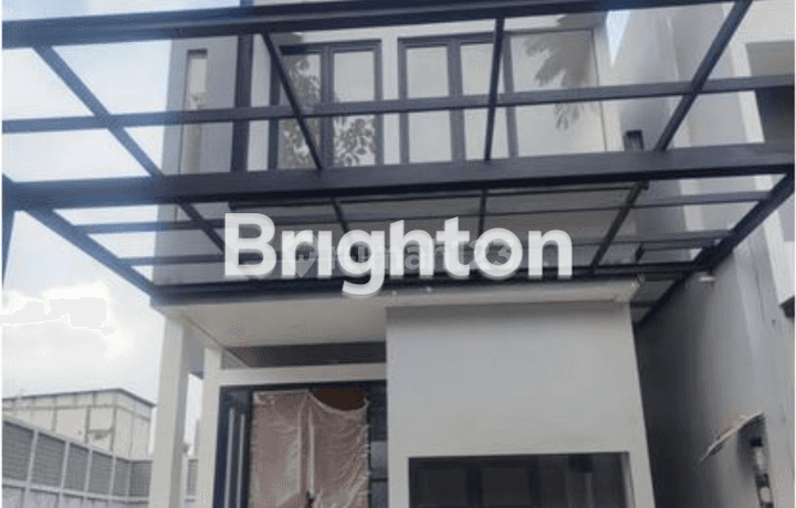 RUMAH GRESS 2 LANTAI CRYSTAL GOLF CITRALAND STRATEGIS 
