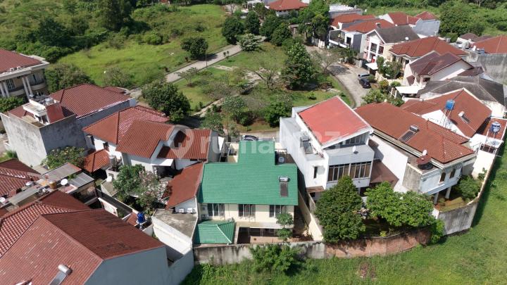 Rumah Ngantong Hadap Taman Baru Renovasi Komplek Puri Cinere Rumah Ngantong Hadap Taman Baru Renovasi Komplek Puri Cinere