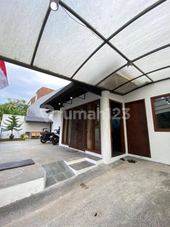 Beautiful and Ready-to-Occupy House in Villa Cinere Mas