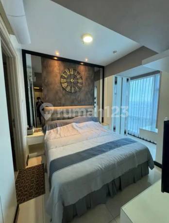 Ready-to-Occupy Luxury Apartment Connected to Pakuwon Mall