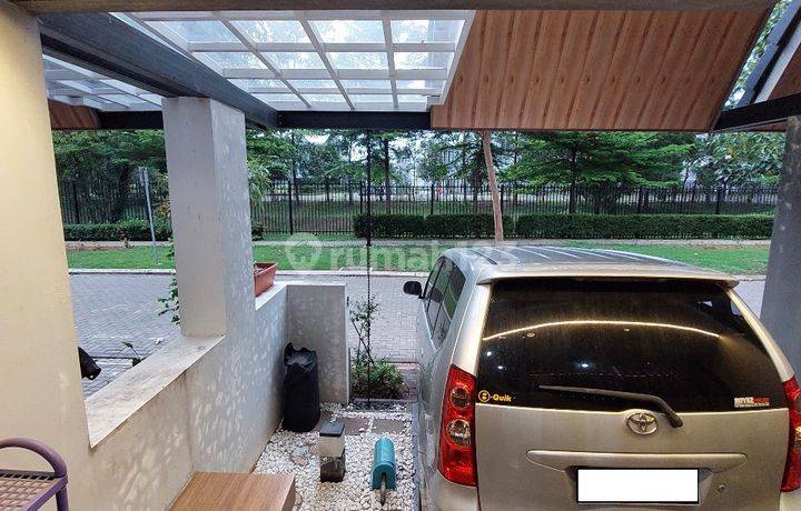 Dijual Rumah Full Furnished Fleekhauz Bsd Samping Greenwich Bsd City Serpong Tangerang Bagus Tinggal Bawa Koper Depan Taman