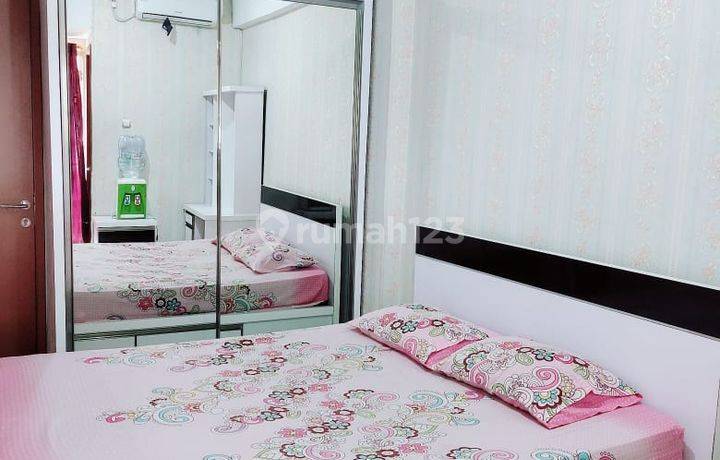 Apartment Green Lake View Tipe Studio Full Furnished di Ciputat