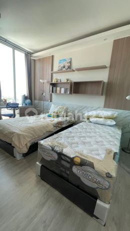 The Square Petra Siwalankerto