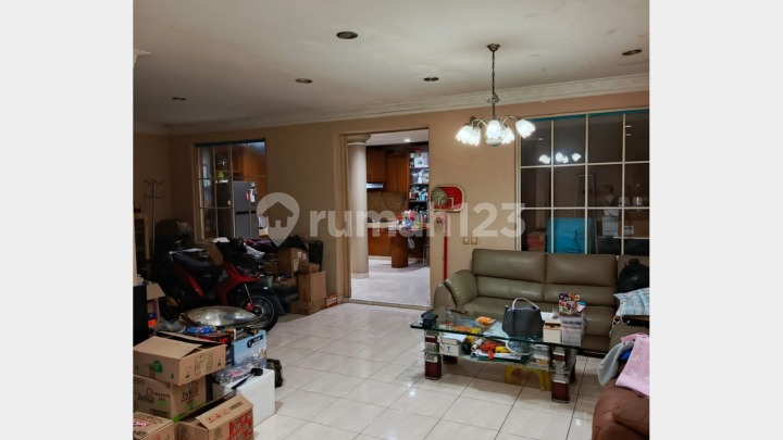 Dijual Rumah 2 LT 8X18 Semi Furnished Siap Huni di Lippo Karawaci Dijual Rumah 2 LT 8X18 Semi Furnished Siap Huni di Lippo Karawaci
