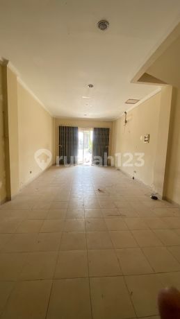Disewakan Ruko Green Mansion Daan Mogot 3½ Siap Pakai Disewakan Ruko Green Mansion Daan Mogot 3½ Siap Pakai