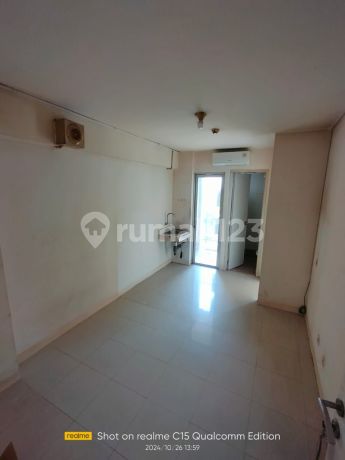 Cool Apartment Unfurnished 2BR Ready to Use in Bassura City Cool Apartment Unfurnished 2BR Ready to Use in Bassura City