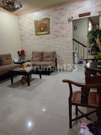 Rumah Bagus Semi Furnished SHM Komplek Permata Angkasa, Jakarta Pusat