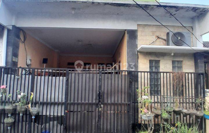 Rumah Bagus Dan Nyaman Lokasi Strategis Di Benua Indah