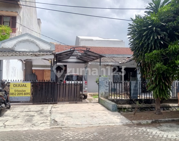 Dijual Rumah Dikomplek Departemen Keuangan Karang Tengah Ciledug Cocok untuk Bangun Kost An