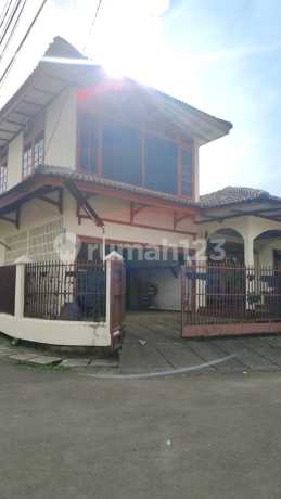 Dijual Rumah Bebas Banjir karena berada didataran tinggi dekat sektor 9 Bintaro