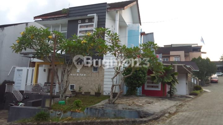RUMAH 5 MENIT KE UNMUL RUMAH 5 MENIT KE UNMUL